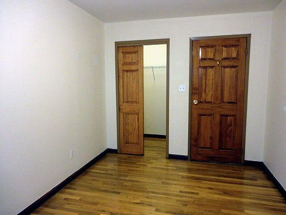 5th image of 1043 47th Ave APT 2B