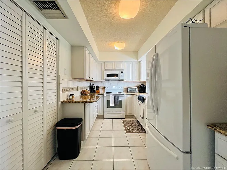 3442 NE Causeway Blvd #302 — Photo 46