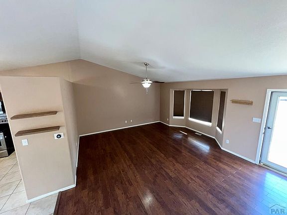 2nd image of 810 S Aguilar Ln