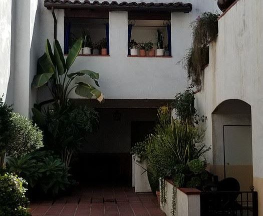 3rd image of 1414 N Harper Ave APT 6