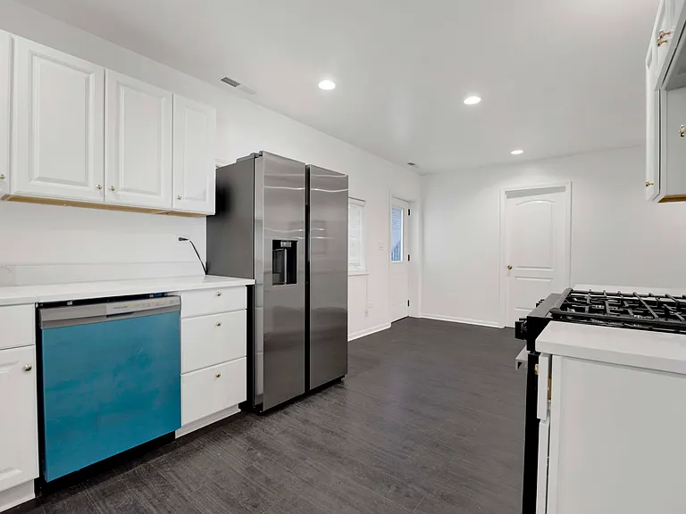 1317 W 18th Pl #CH — Photo 9