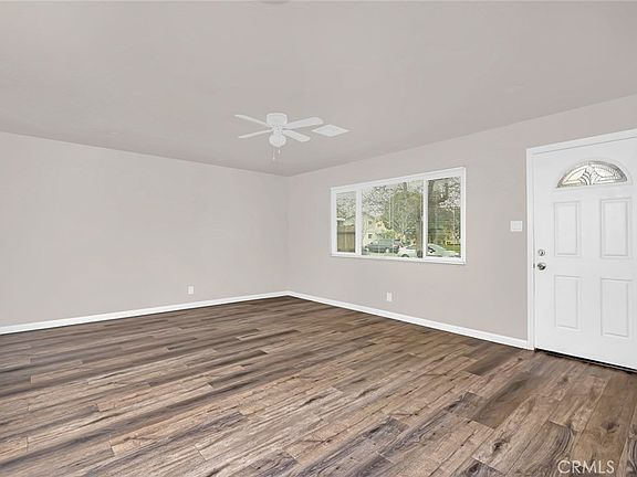 5th image of 92 E 12th St