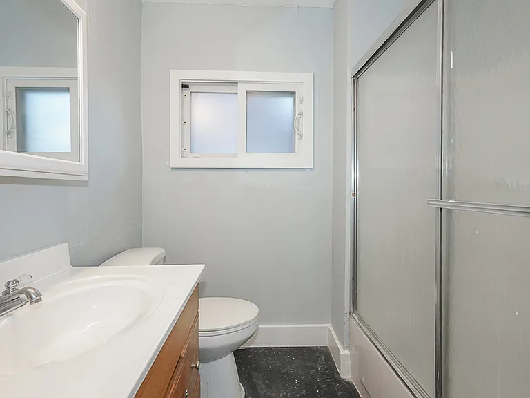 1910 Corning Ave #1 — Photo 13