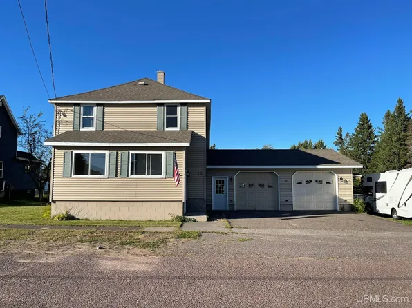 10 2nd St, South Range, MI 49963