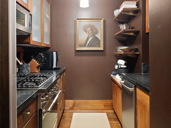 41 5th Avenue image 6 of 16