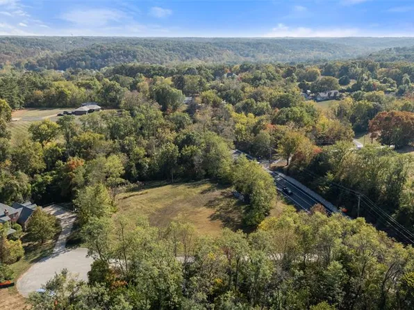 9 Wildwood Point Ct, Chesterfield, MO 63005