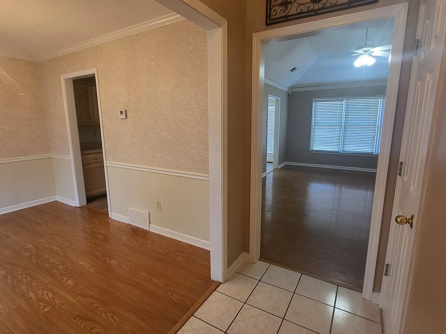 3 bed, 2.0 bath, 1636 sqft, $1,900 — Photo 4