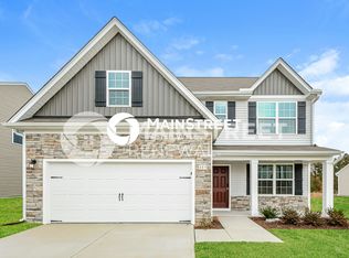 489 Turning Lake Dr, Zebulon, NC 27597