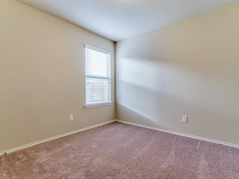 1512 Wild Rye Cir — Photo 12