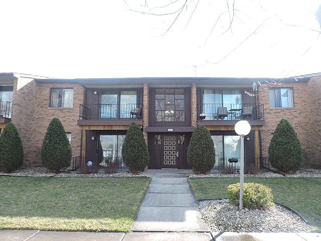 1st image of 22557 Pleasant Dr APT 7