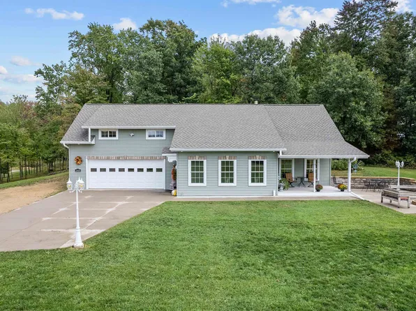 N2408 County Rd W, New London, WI 54961