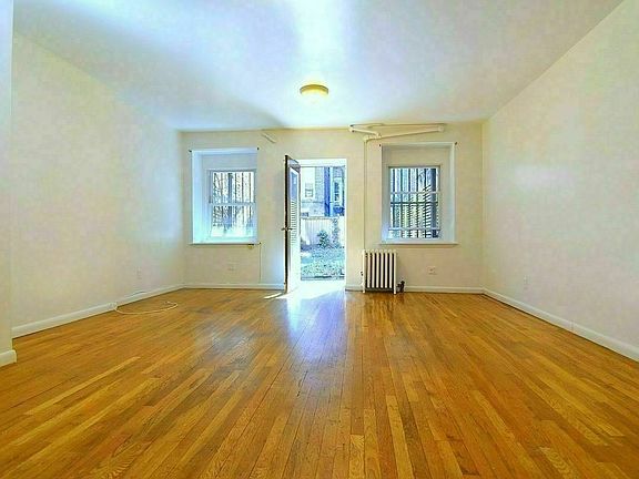 2nd image of 238 W 101st St APT 1B