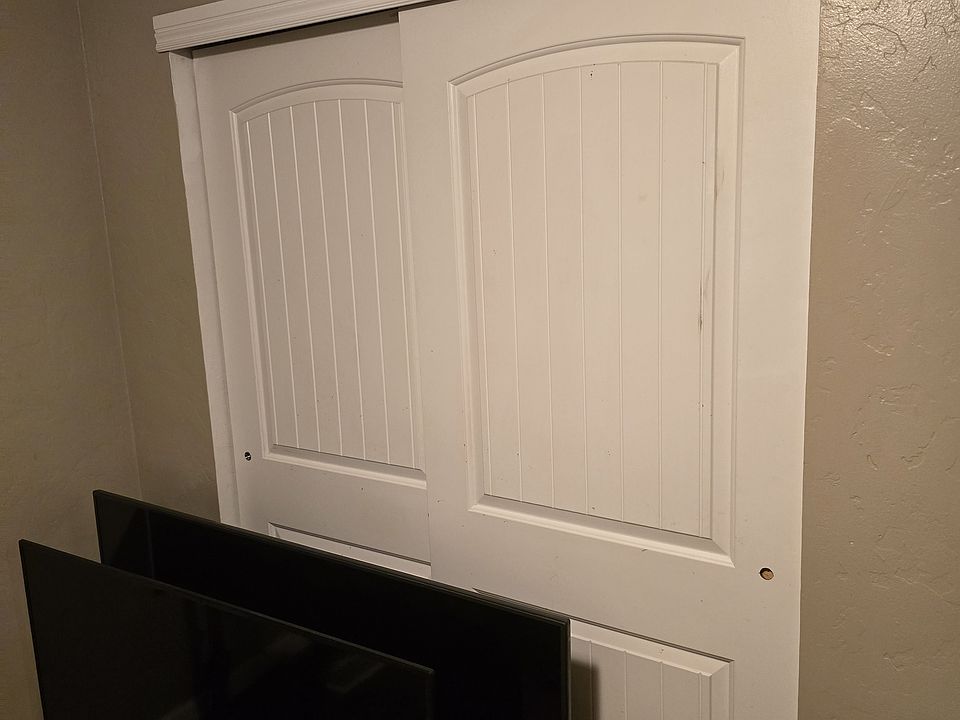 2nd image of 451 Roosevelt Cir