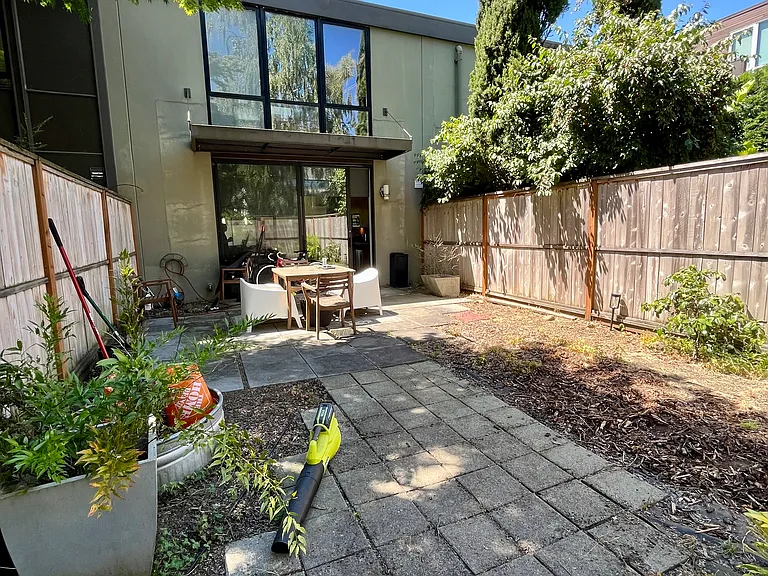 5214 N Williams Ave — Photo 18