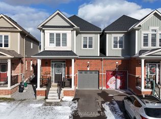 9248 Griffon St, Niagara Falls, ON L2G 3R6