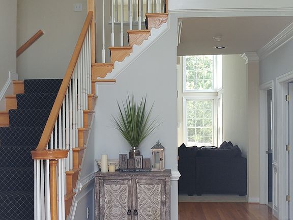 Foyer/Grand Staircase