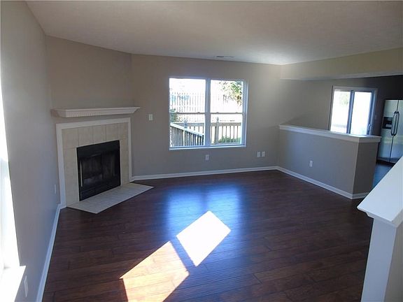 4th image of 14362 Worthington Blvd