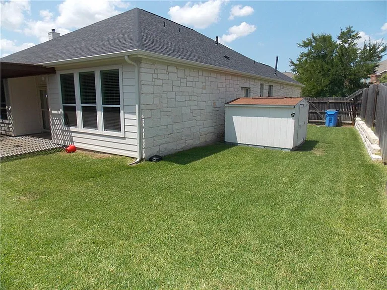 20961 Mandrake Dr — Photo 29