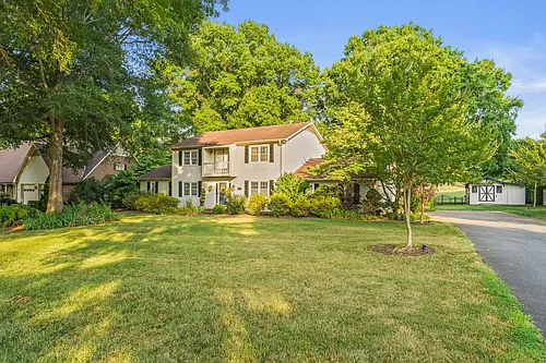 223 Ivy Cir Photo 1