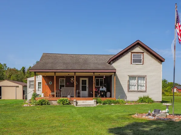 19092 38th St, Gobles, MI 49055