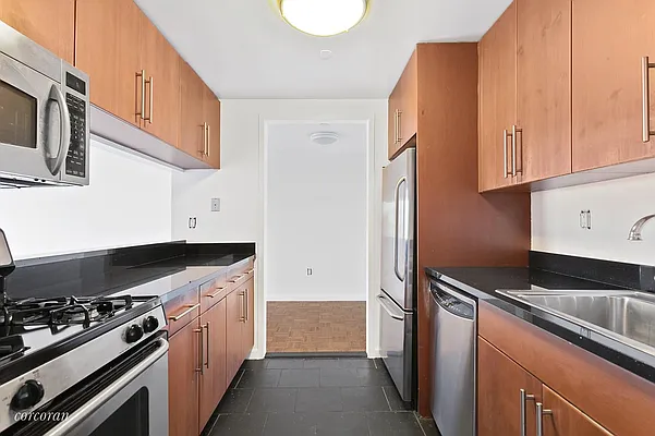 Rented by Corcoran | media 21