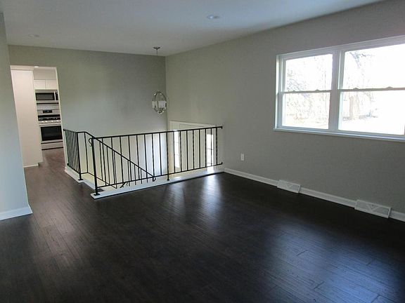 5th image of 6599 Balsam Dr