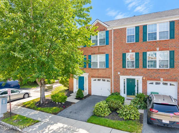 14 Abby Road, Farmingdale, NJ 07727