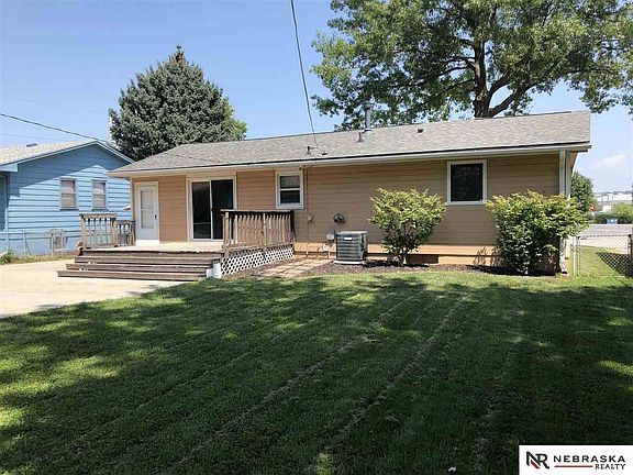 2nd image of 4844 Marshall Dr