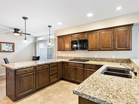 4th image of 481 S Laureltree Dr