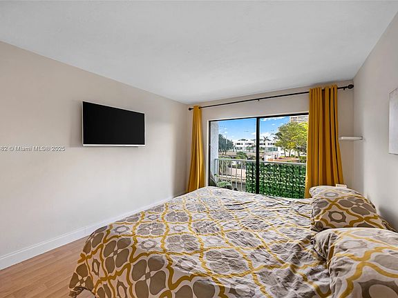 4th image of 1650 NE 115th St #310A