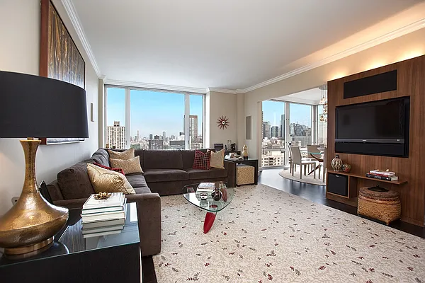 Sold by BLU Real Estate | media 1