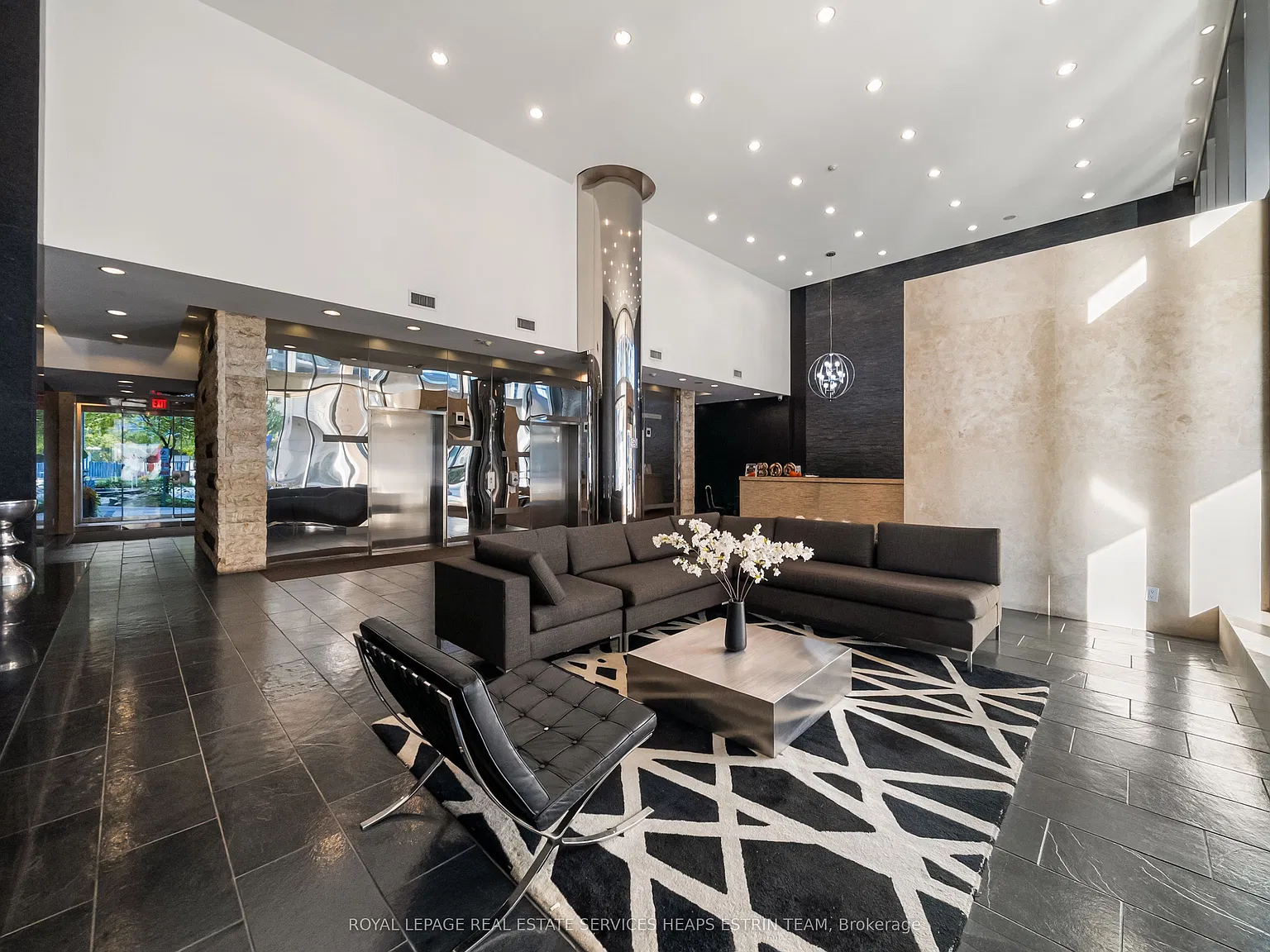55 E Liberty St — Photo 2