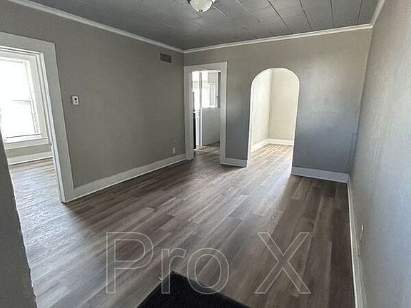 2nd image of 316 E Park St #A