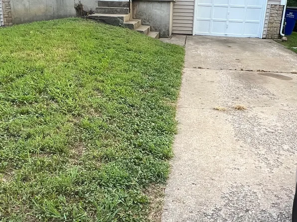 9311 E 83rd St #9311, Kansas City, MO 64138