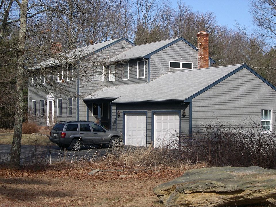 11 panettieri large wooded lot