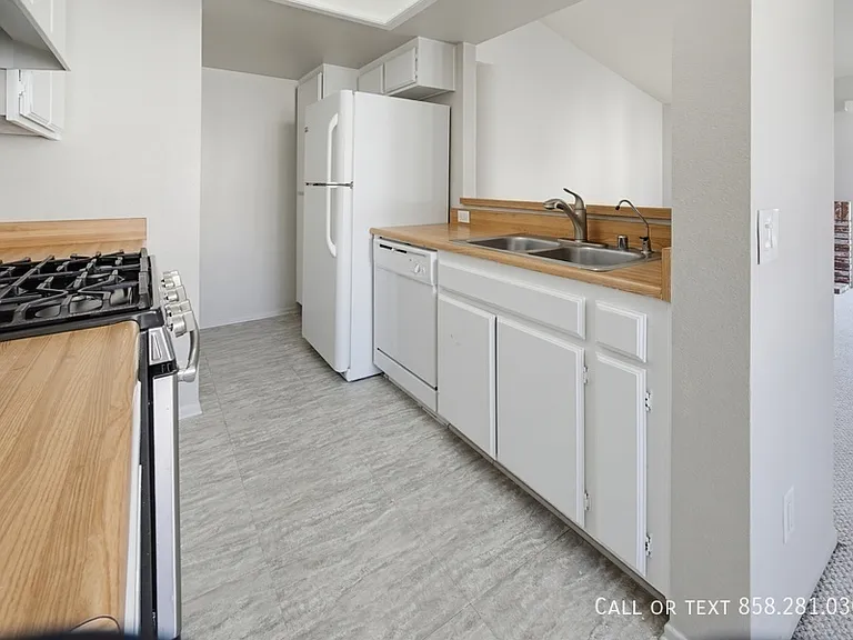 9356 Twin Trails Dr #201 — Photo 11
