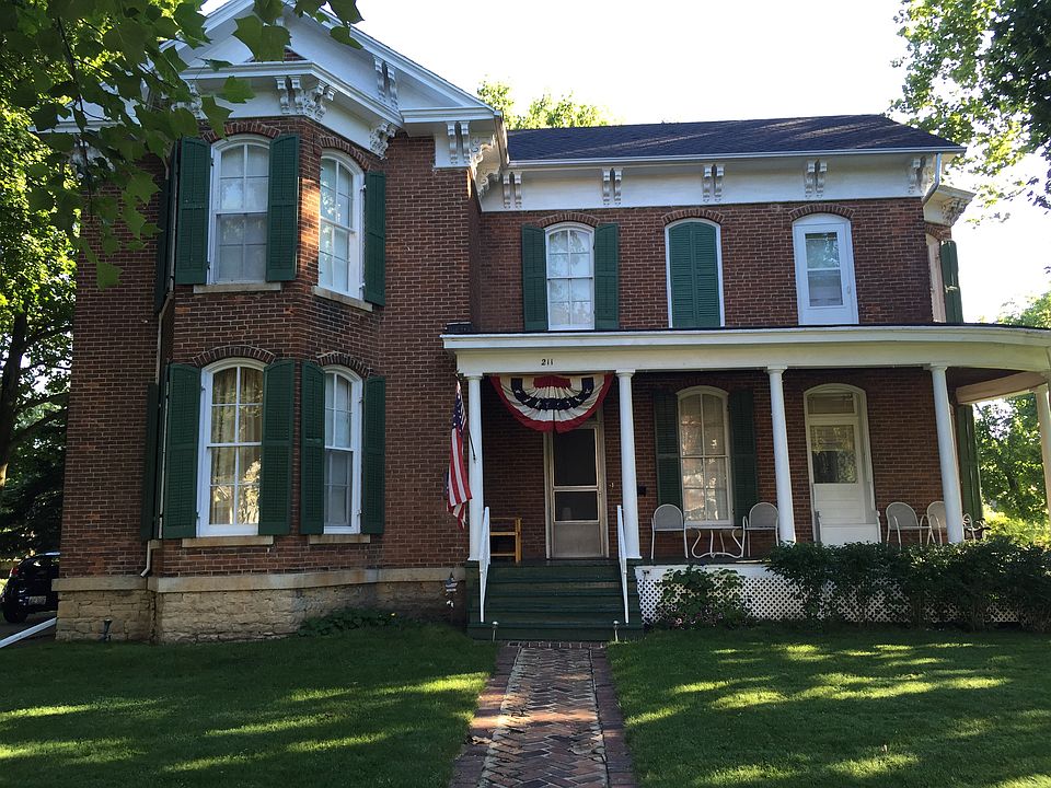 1st image of 211 W Orleans St