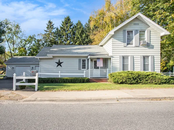 324 N Washington St, Constantine, MI 49042