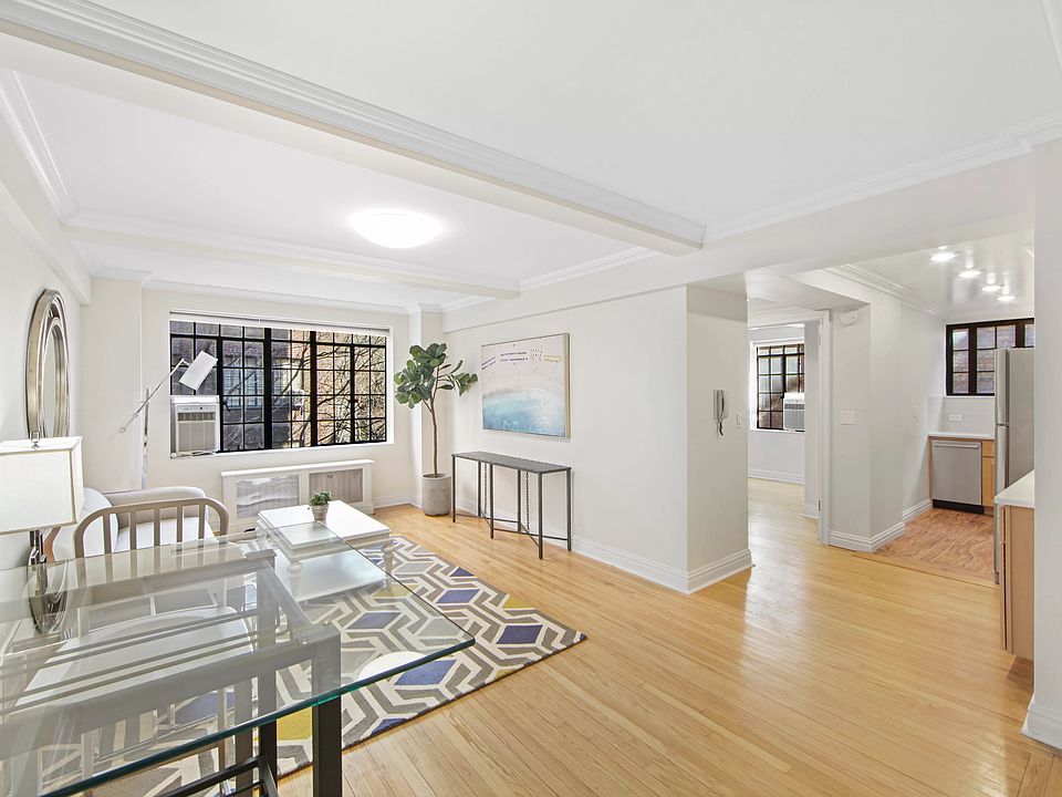 1st image of 325 E 41st St APT 608