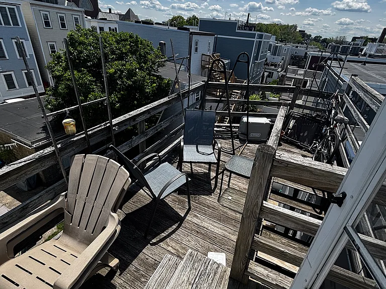 177 W 7th St #3 — Photo 8