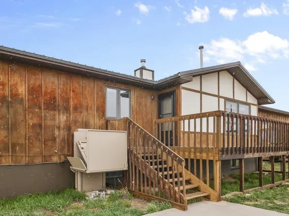 495 Herrick Ln, Laramie, WY 82070