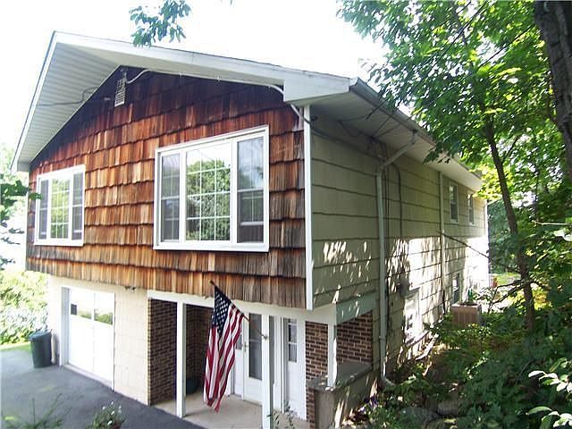 Great 4 BR Home!