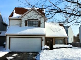 67 W Rustic Ln, Round Lake Beach, IL 60073
