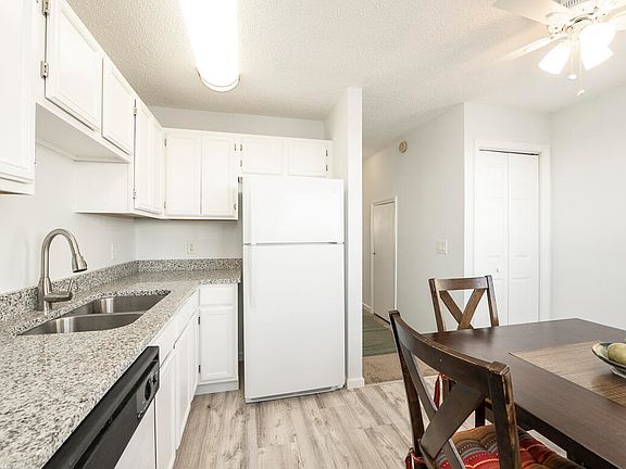 3rd image of 3075 Flagler Ave Unit 11