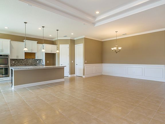 3rd image of 3943 Arbor Mill Cir