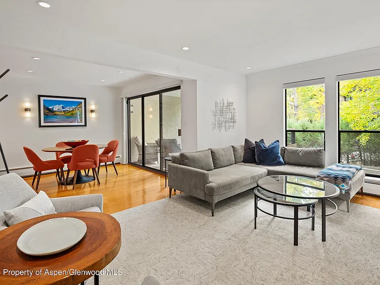 980 E Hyman Ave #3 — Photo 5