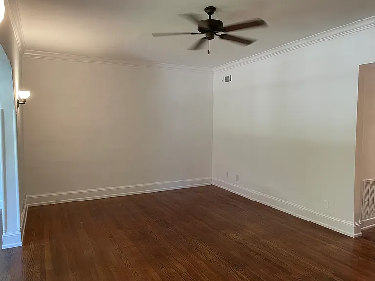 22 Collier Rd NW #2 — Photo 2