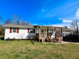 514 Evergreen Dr, Harriman, TN 37748