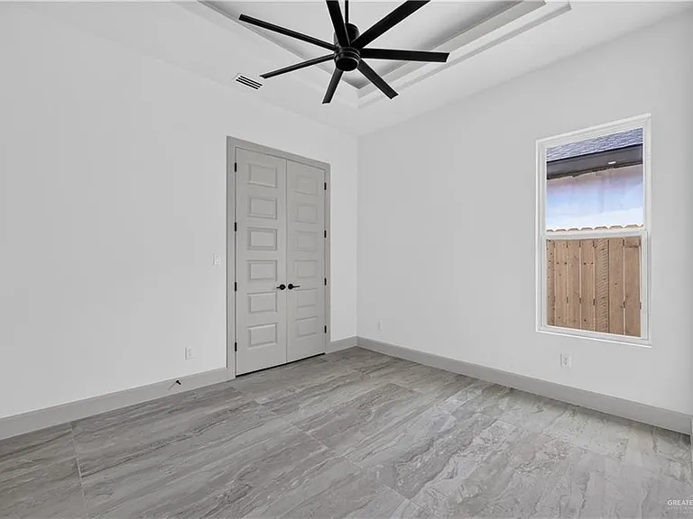 1017 Dolores St — Photo 16