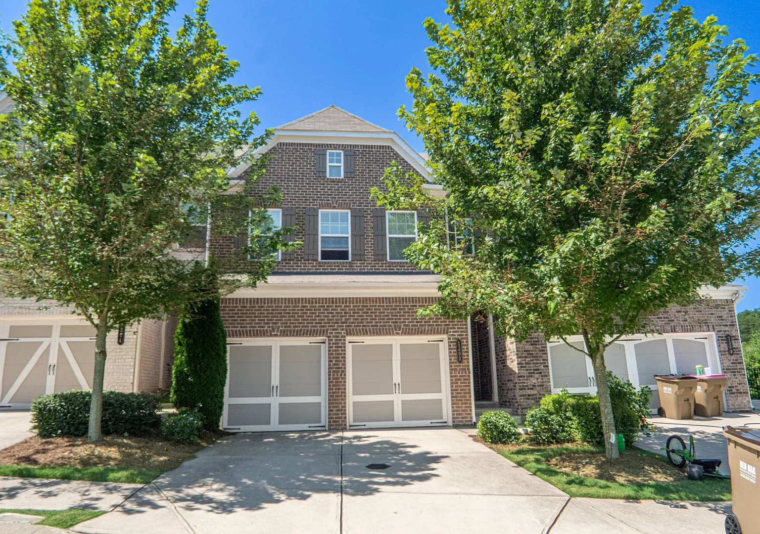 Spacious 3BR Townhome in Cumming | 2,178 Sq Ft | Available September 1 — Photo 1
